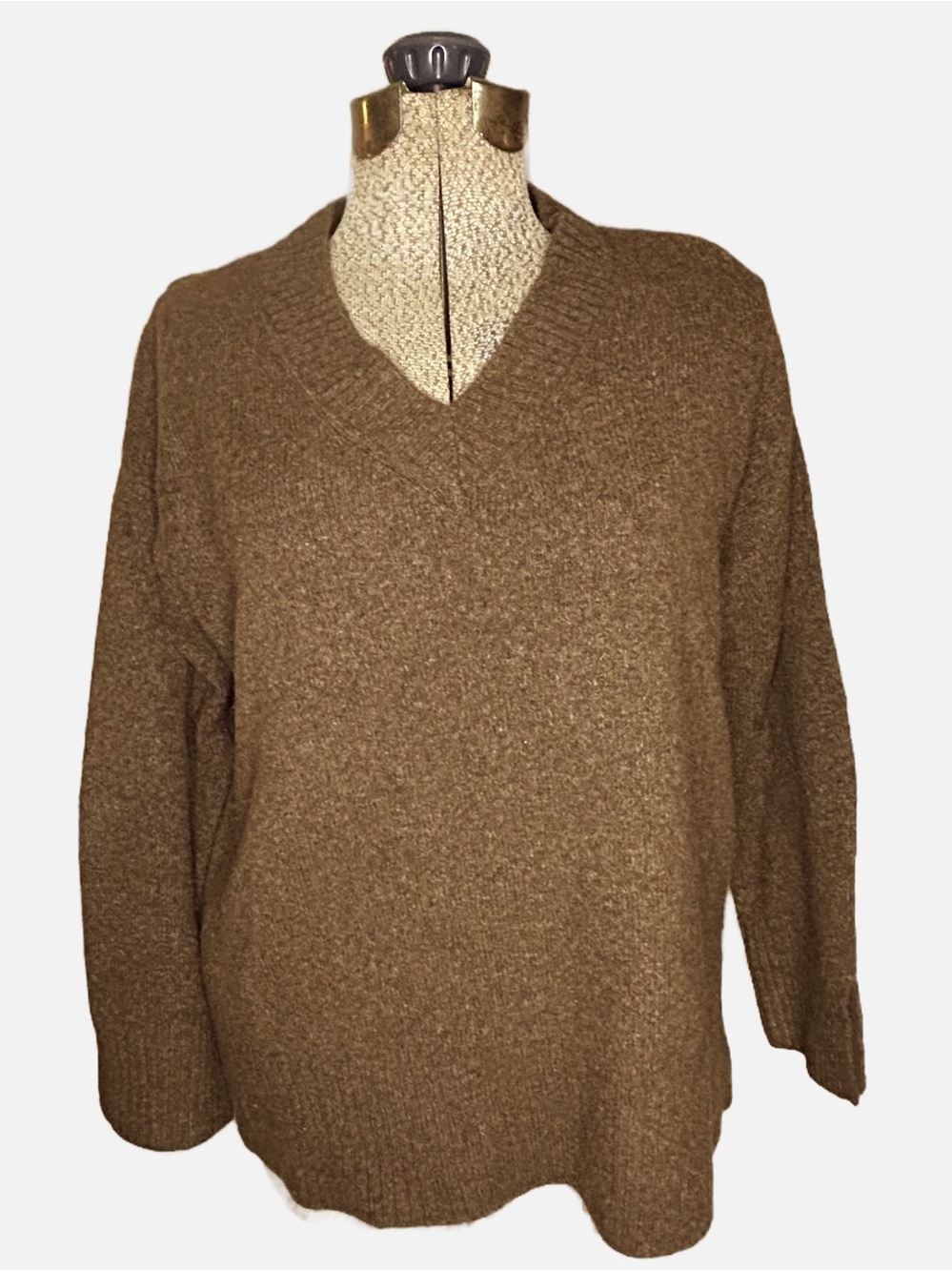 Rachel Zoe Walnut Brown V-Neck Knit Sweater with Side Slits Size L